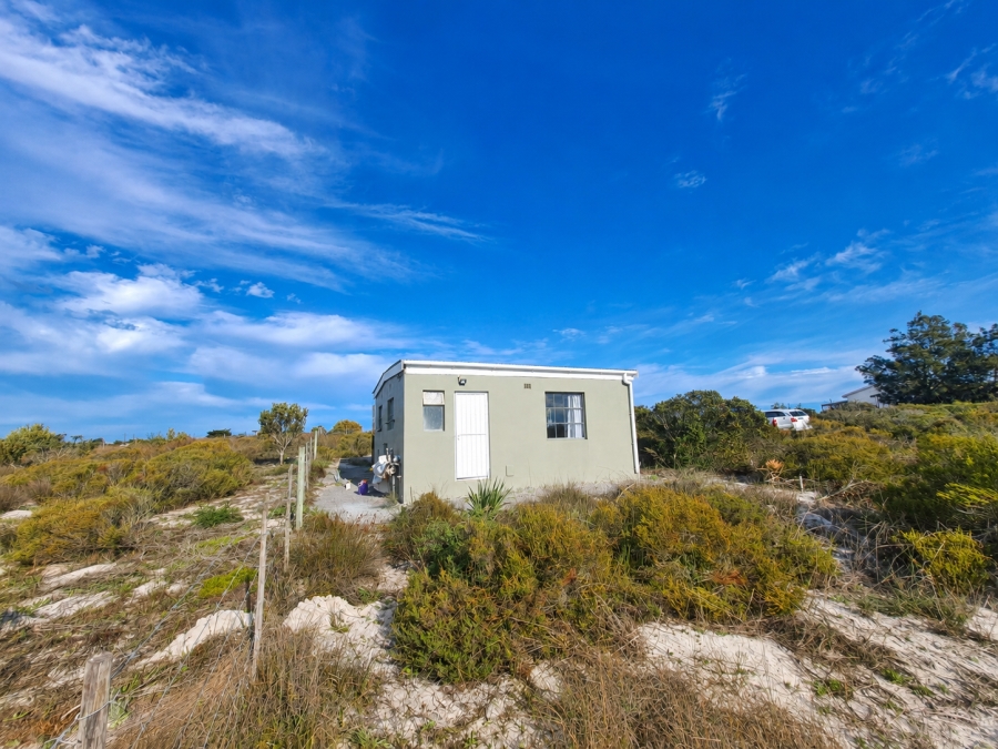 1 Bedroom Property for Sale in Hartebeesfontein Western Cape